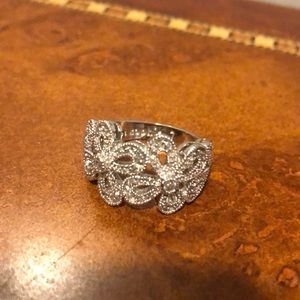 Lia Sophia Flower Ring Size 7